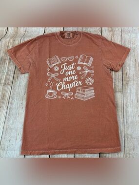 Comfort Colors Just One More Chapter Book Reading T Shirt Size Small
